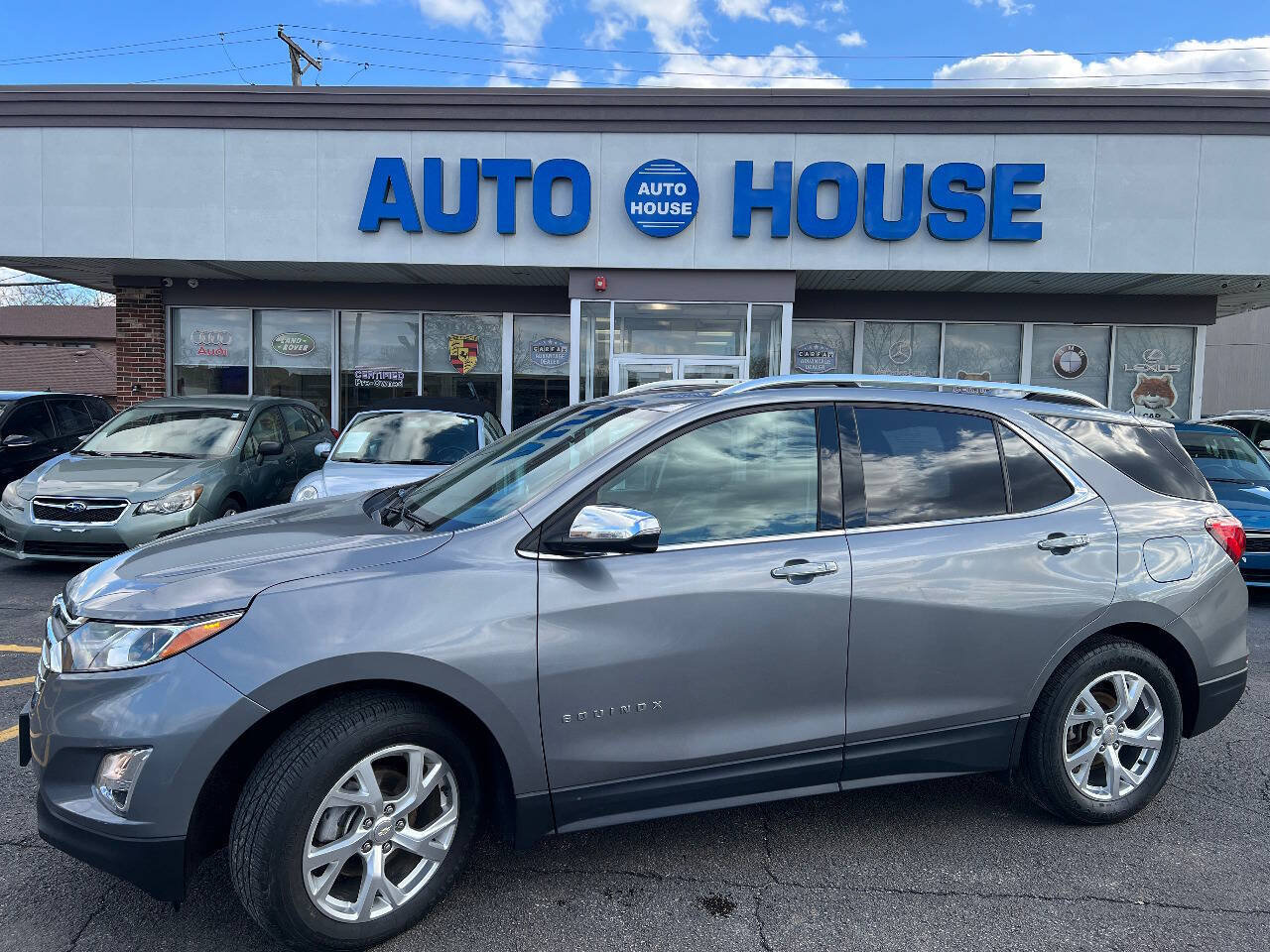 Used 2019 Chevrolet Equinox Premier FWD image 1