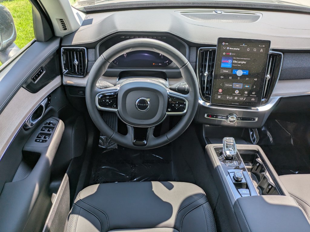 New 2027 Volvo XC90 B6 Plus AWD/4WD image 15