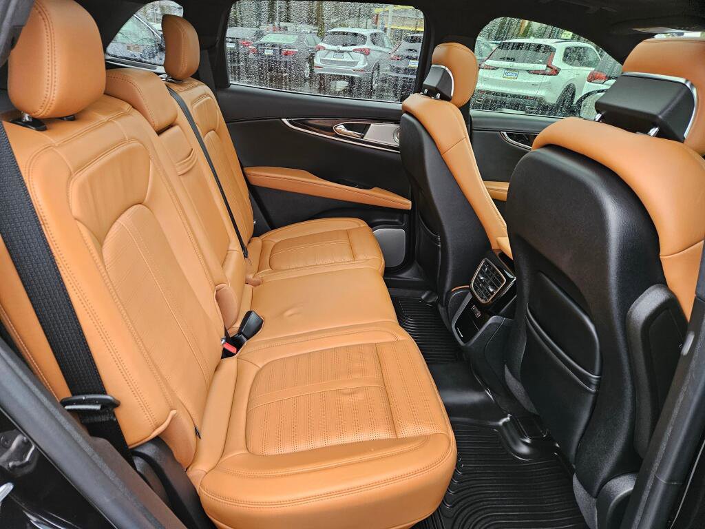 Used 2023 Lincoln Nautilus Black Label w/ Class II Trailer Tow Package image 16