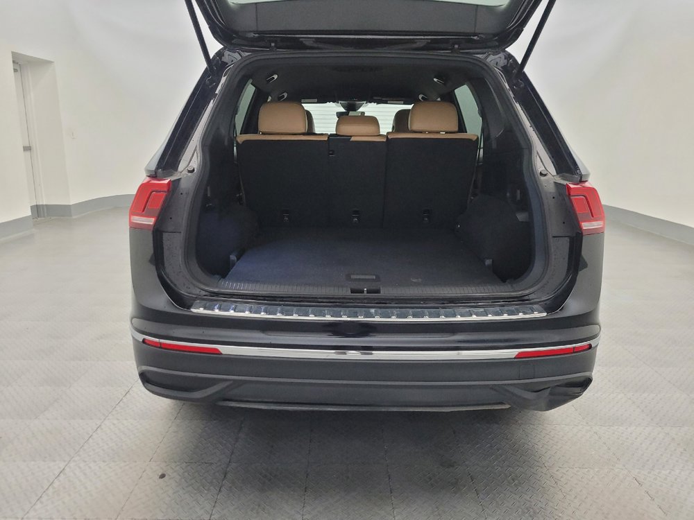 Used 2022 Volkswagen Tiguan SE AWD/4WD image 29
