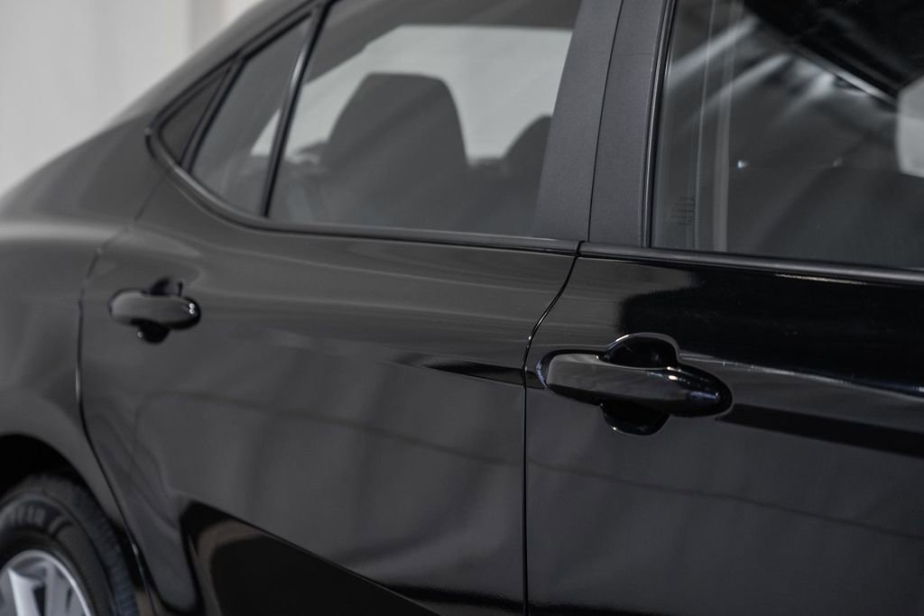 Used 2025 Toyota Camry LE image 14