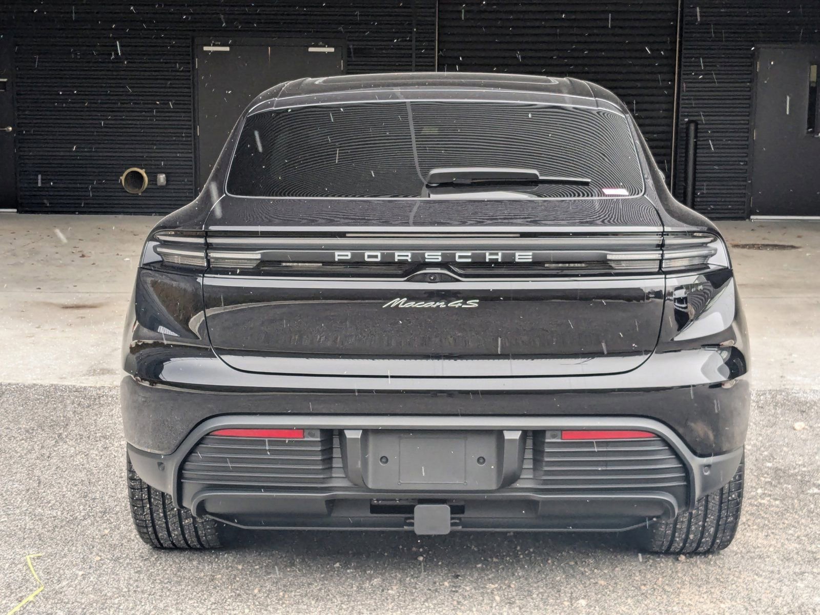 New 2025 Porsche Macan 4S Electric image 9