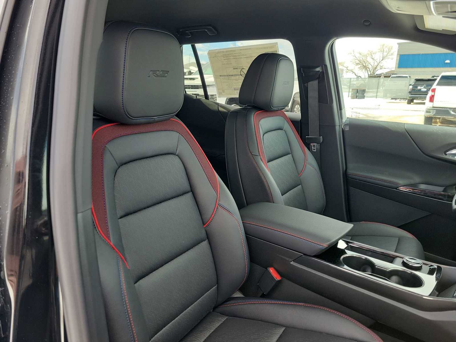 Used 2026 Chevrolet Equinox RS w/ Safety and Technology Package image 9