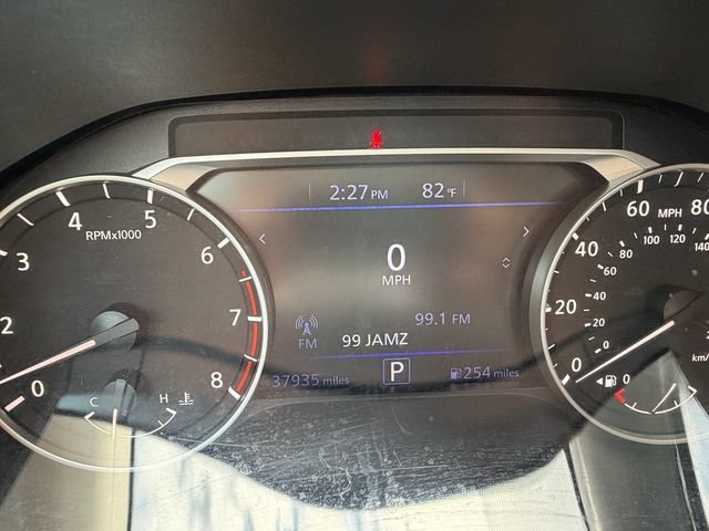 Used 2025 Nissan Altima 2.5 SV FWD image 21