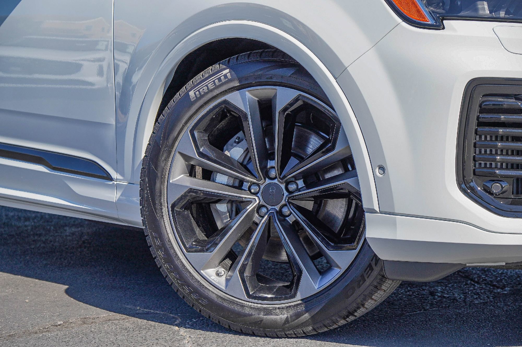 New 2026 Audi Q7 3.0T Prestige image 2