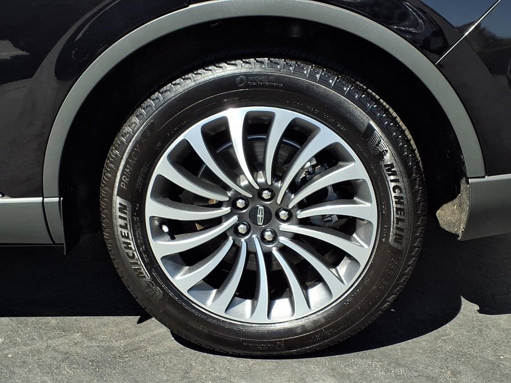 Used 2021 Lincoln Aviator Reserve RWD image 4