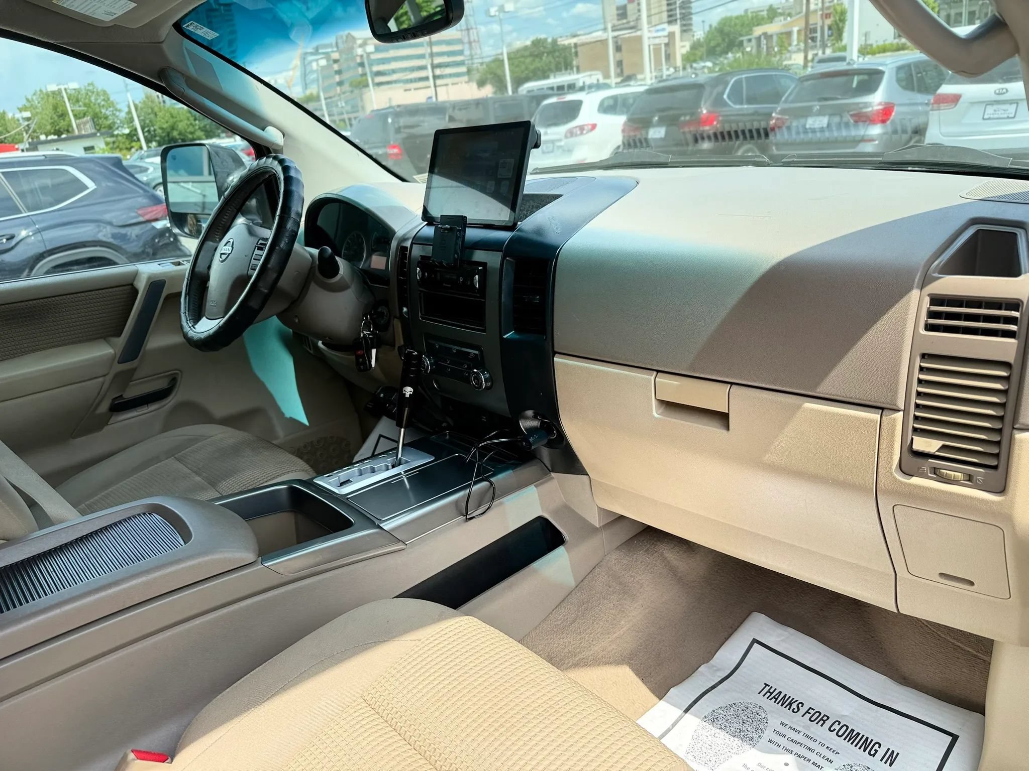 Used 2008 Nissan Titan SE AWD/4WD image 30