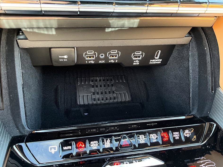 New 2026 Jeep Grand Wagoneer L Summit AWD/4WD image 29