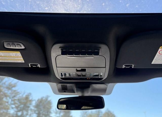 New 2026 Ford F350 Platinum w/ Tremor Off-Road Package image 24