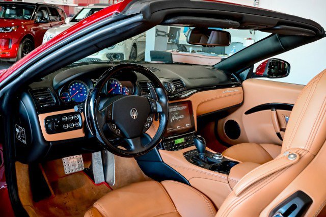 Used 2018 Maserati GranTurismo Convertible image 14
