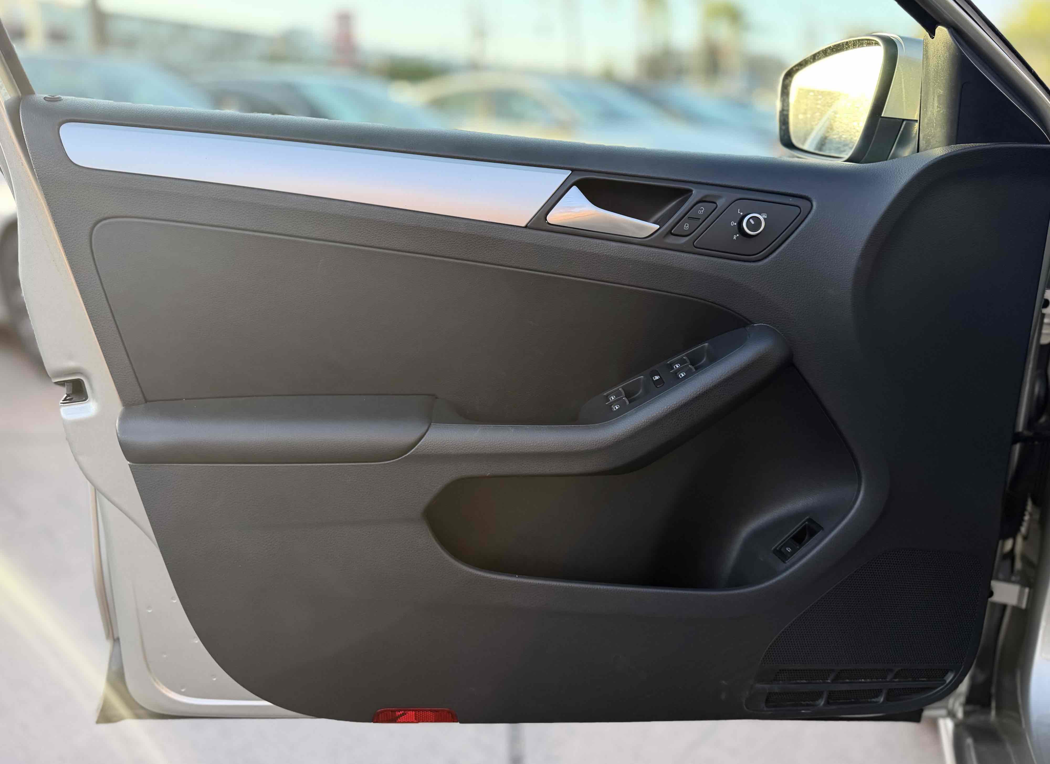 Used 2014 Volkswagen Jetta SE image 15