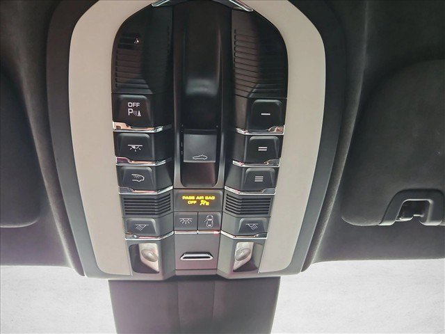 Used 2014 Porsche Panamera 4S Executive AWD/4WD image 27