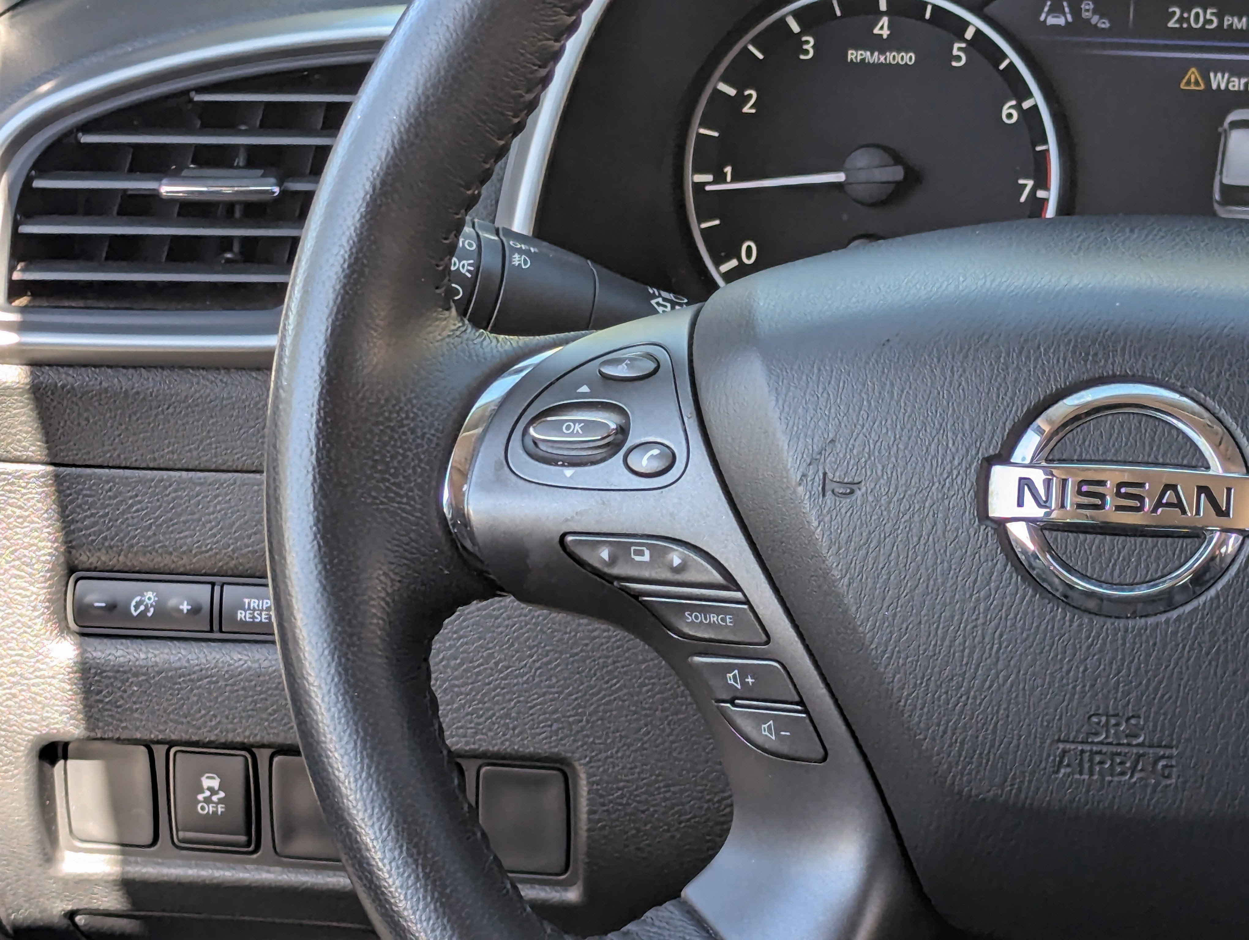 Used 2022 Nissan Murano SV image 17