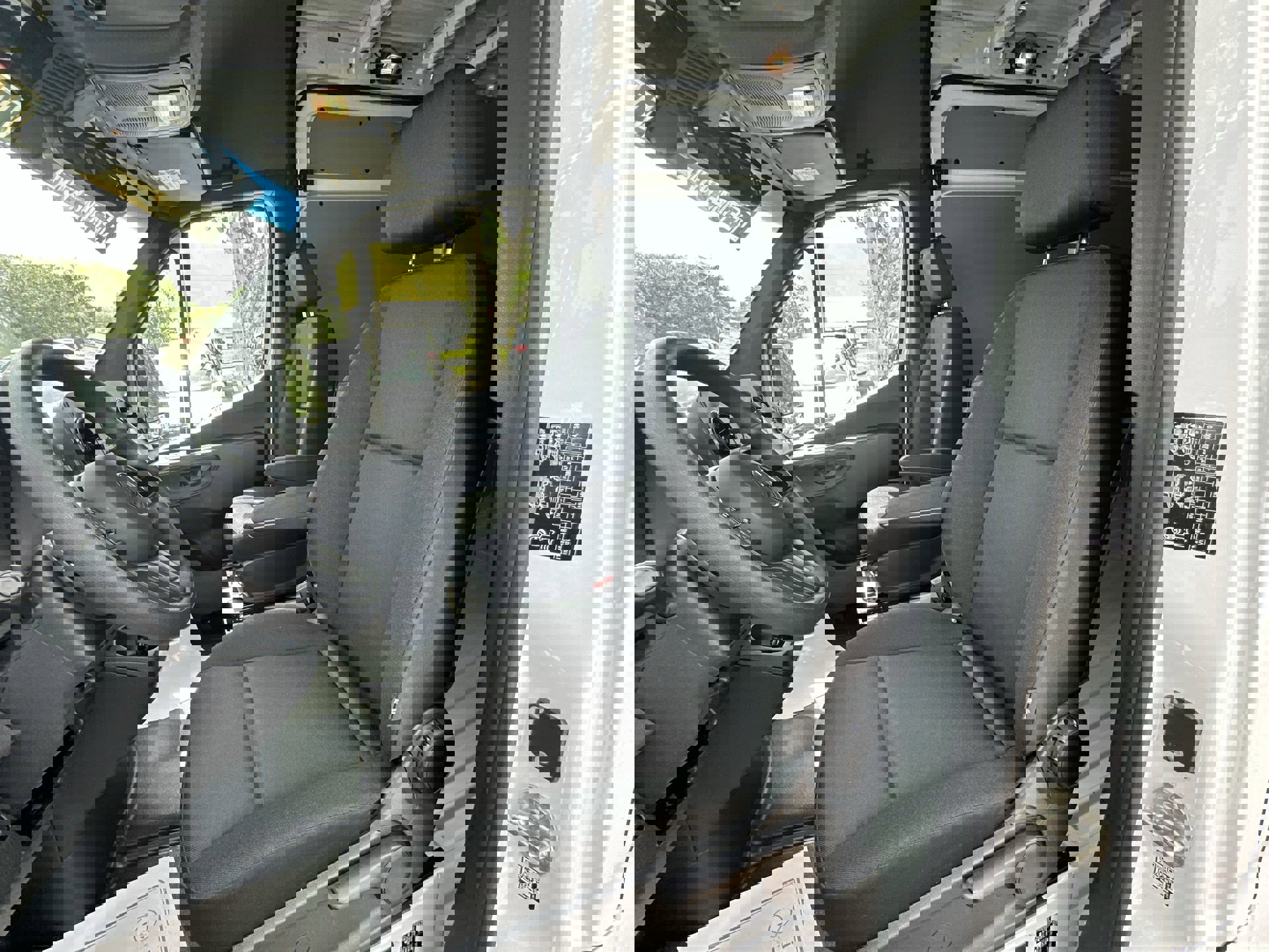 Used 2023 Mercedes-Benz Sprinter 3500 image 15