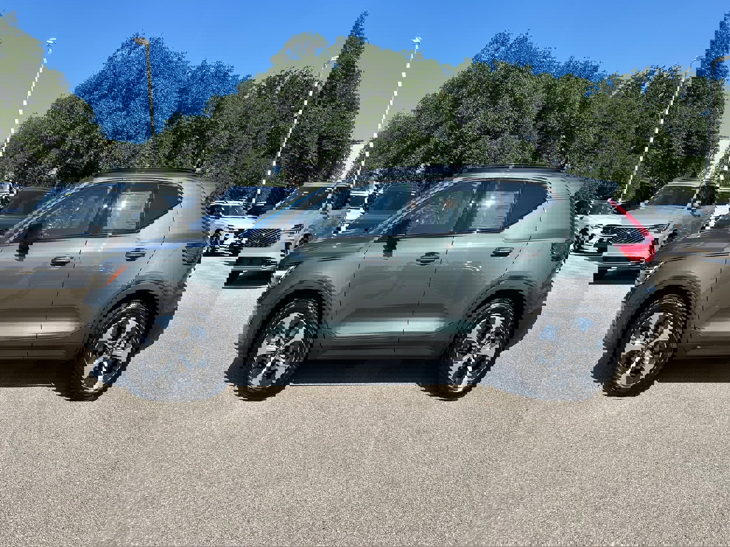 New 2026 Volvo XC40 B5 Plus w/ Protection Package Premier image 3