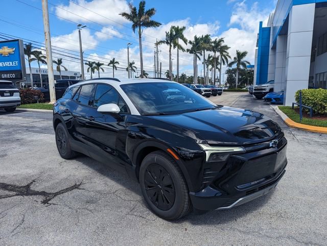 New 2026 Chevrolet Blazer EV LT w/ Super Cruise Package image 2