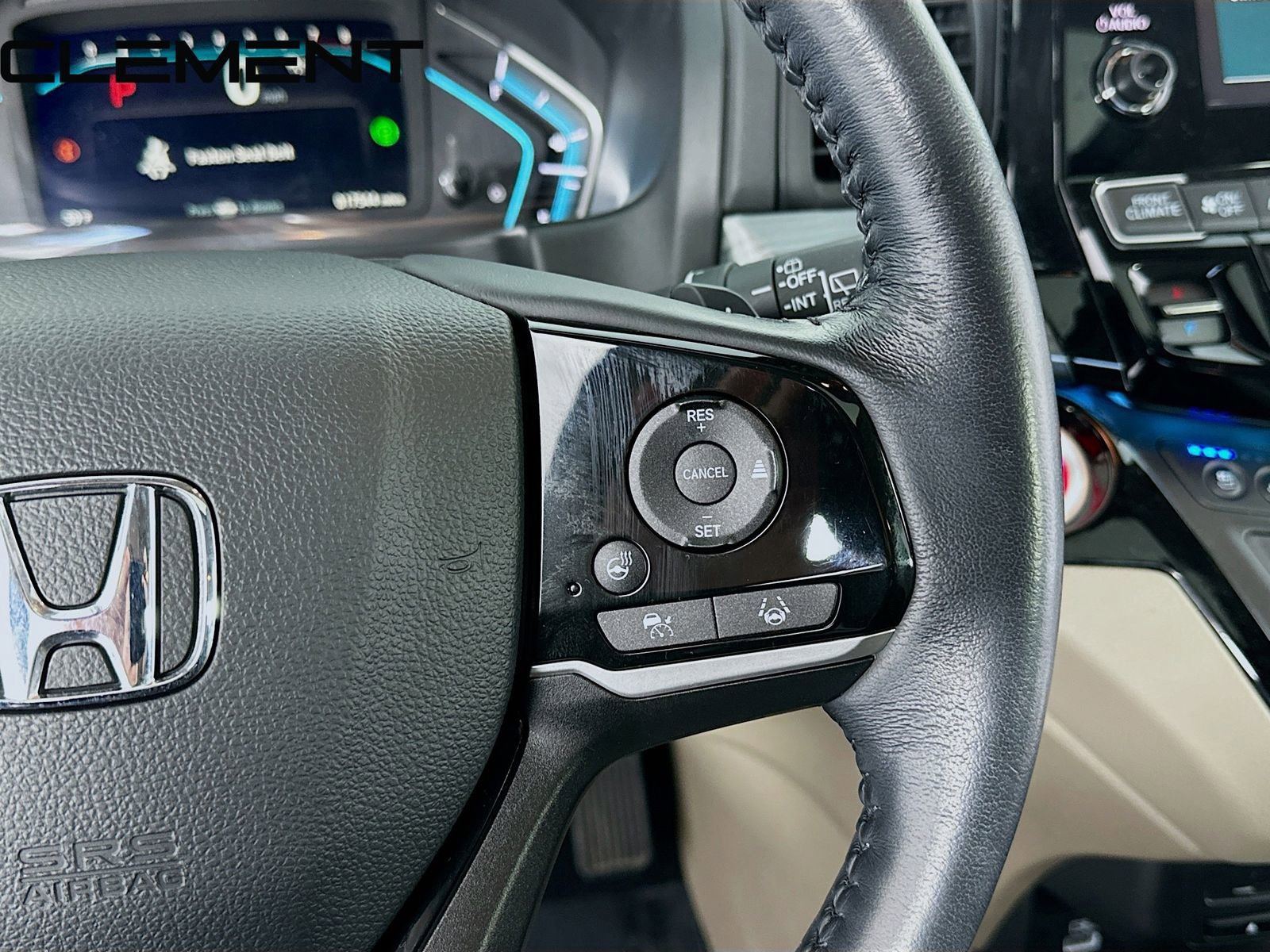 Used 2024 Honda Odyssey Elite image 17