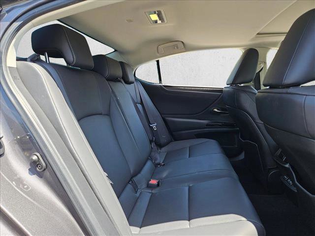 Certified 2024 Lexus ES 300h w/ Premium Package FWD image 19