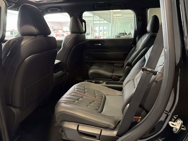 New 2026 Nissan Armada PRO-4X AWD/4WD image 9