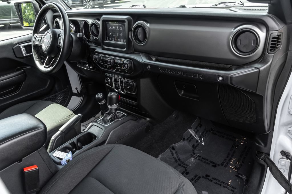 Used 2023 Jeep Wrangler Unlimited Sport AWD/4WD image 32