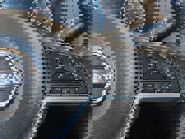 Used 2024 Nissan Altima 2.5 SV image 25