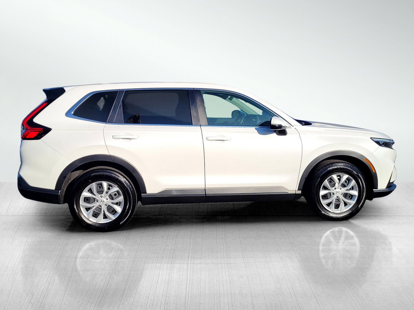 Used 2026 Honda CR-V LX image 4