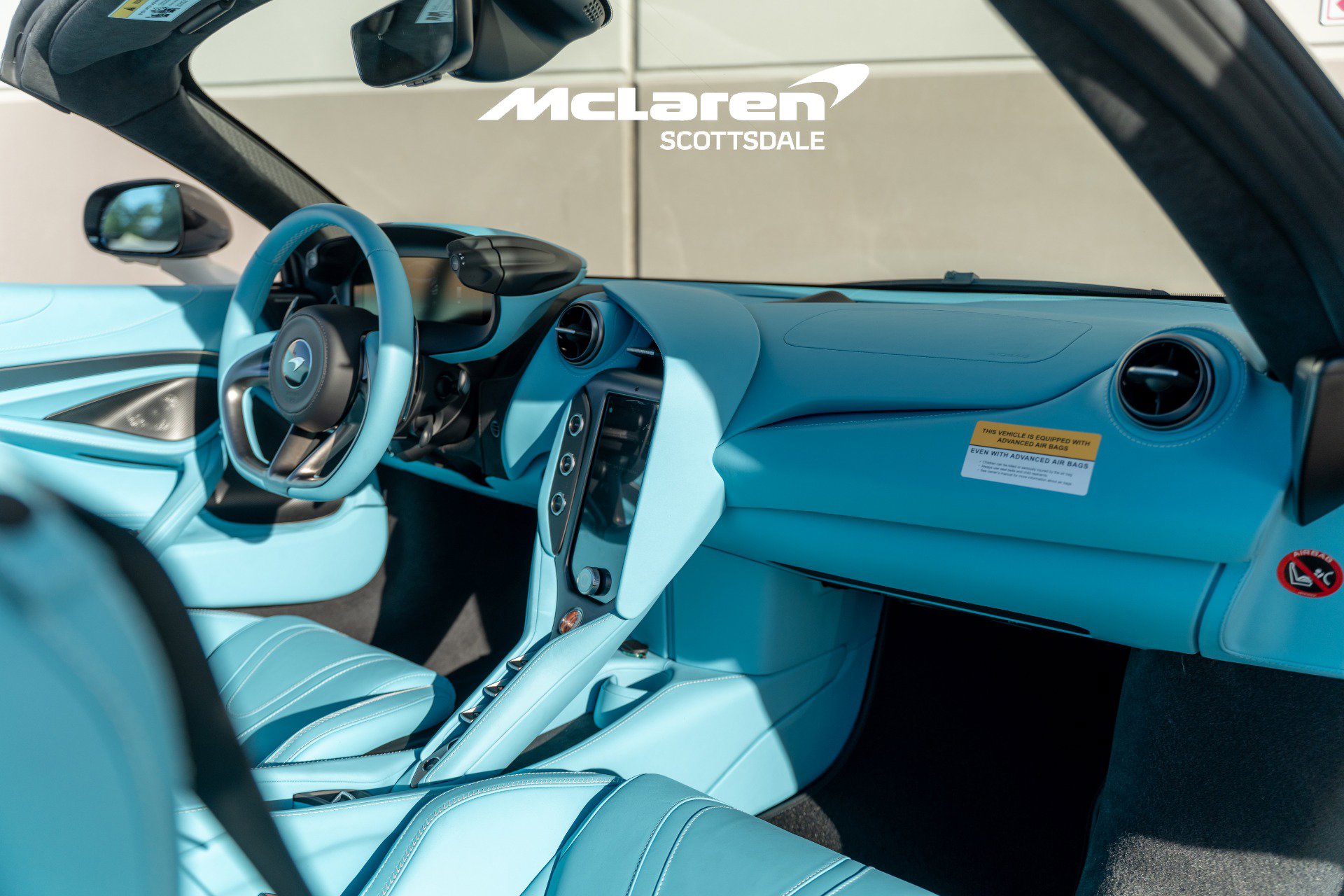 Used 2026 McLaren 750S Spider RWD image 17