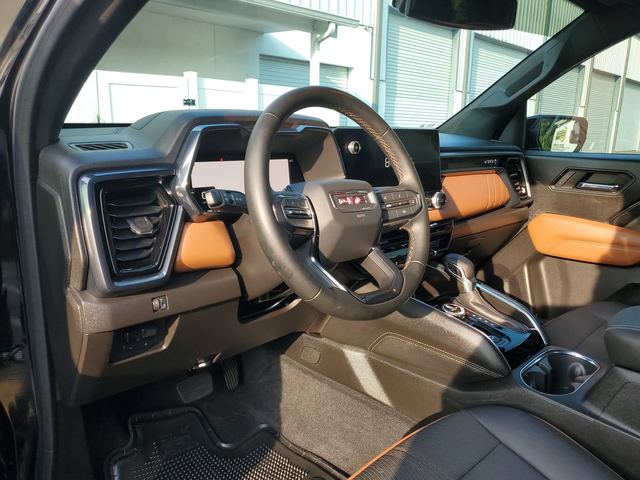 Used 2024 GMC Canyon AT4 AWD/4WD image 19