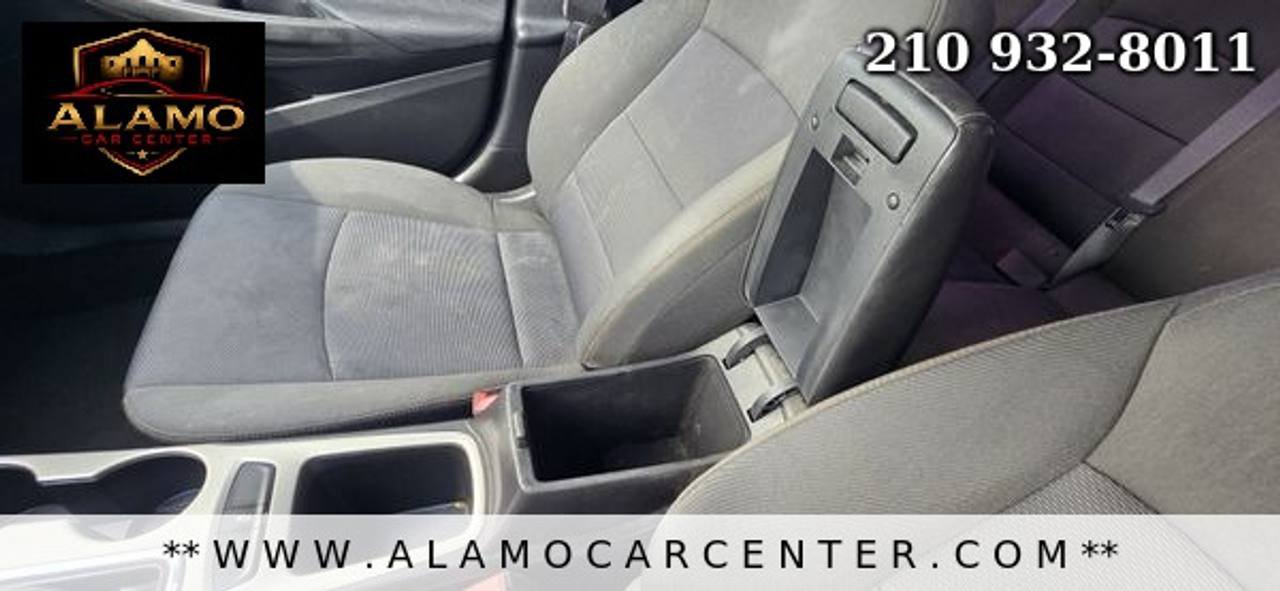 Used 2018 Chevrolet Cruze LS FWD image 33