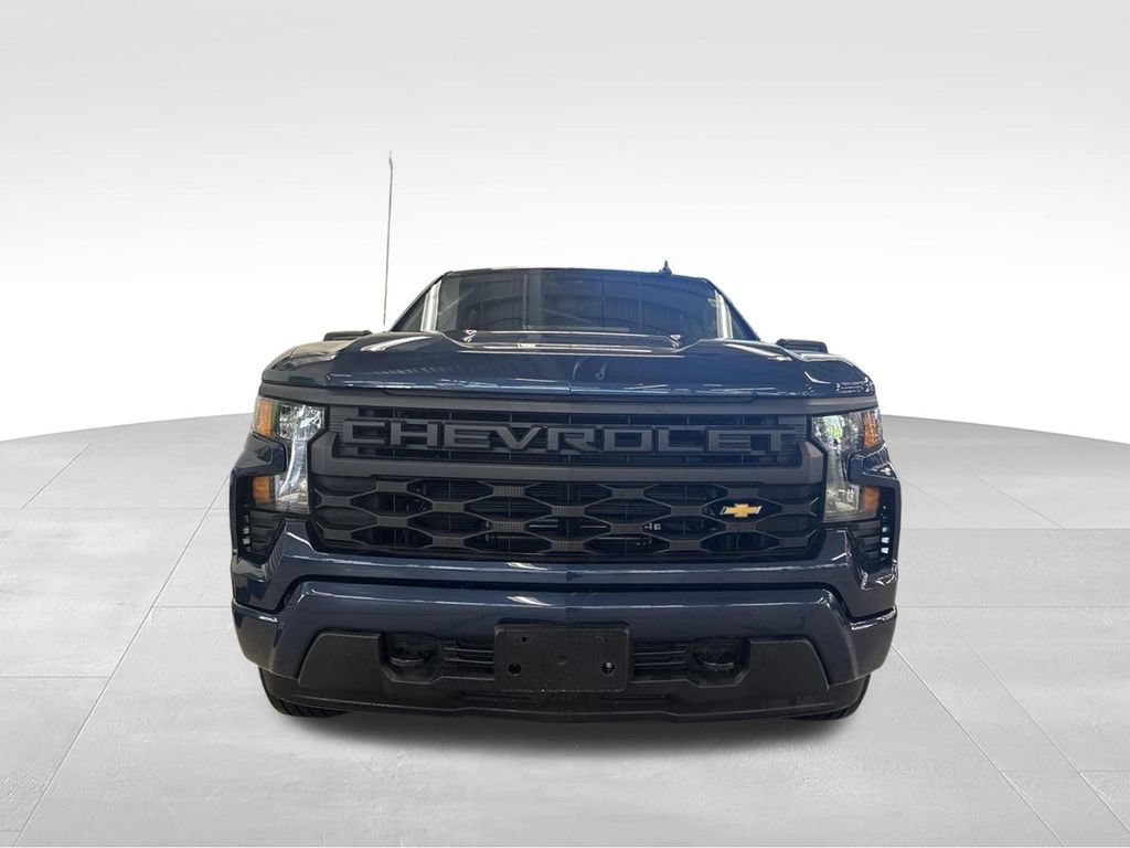 Used 2022 Chevrolet Silverado 1500 Custom AWD/4WD image 5