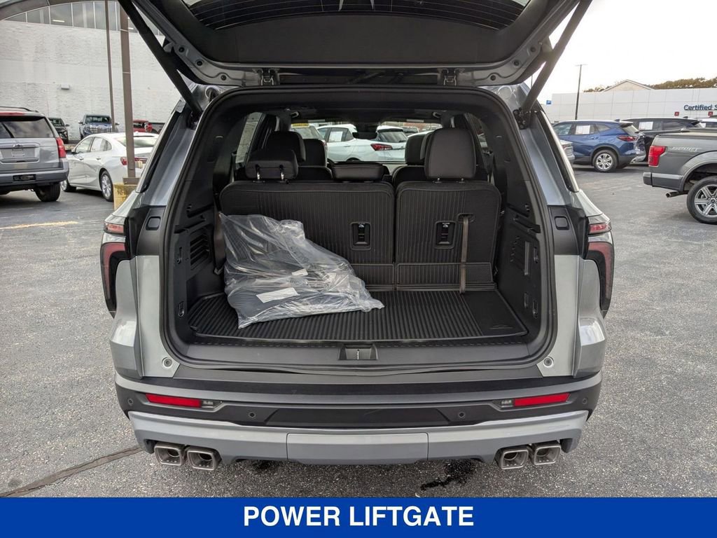 New 2026 Chevrolet Traverse LT w/ Sun and Wheel Package image 31