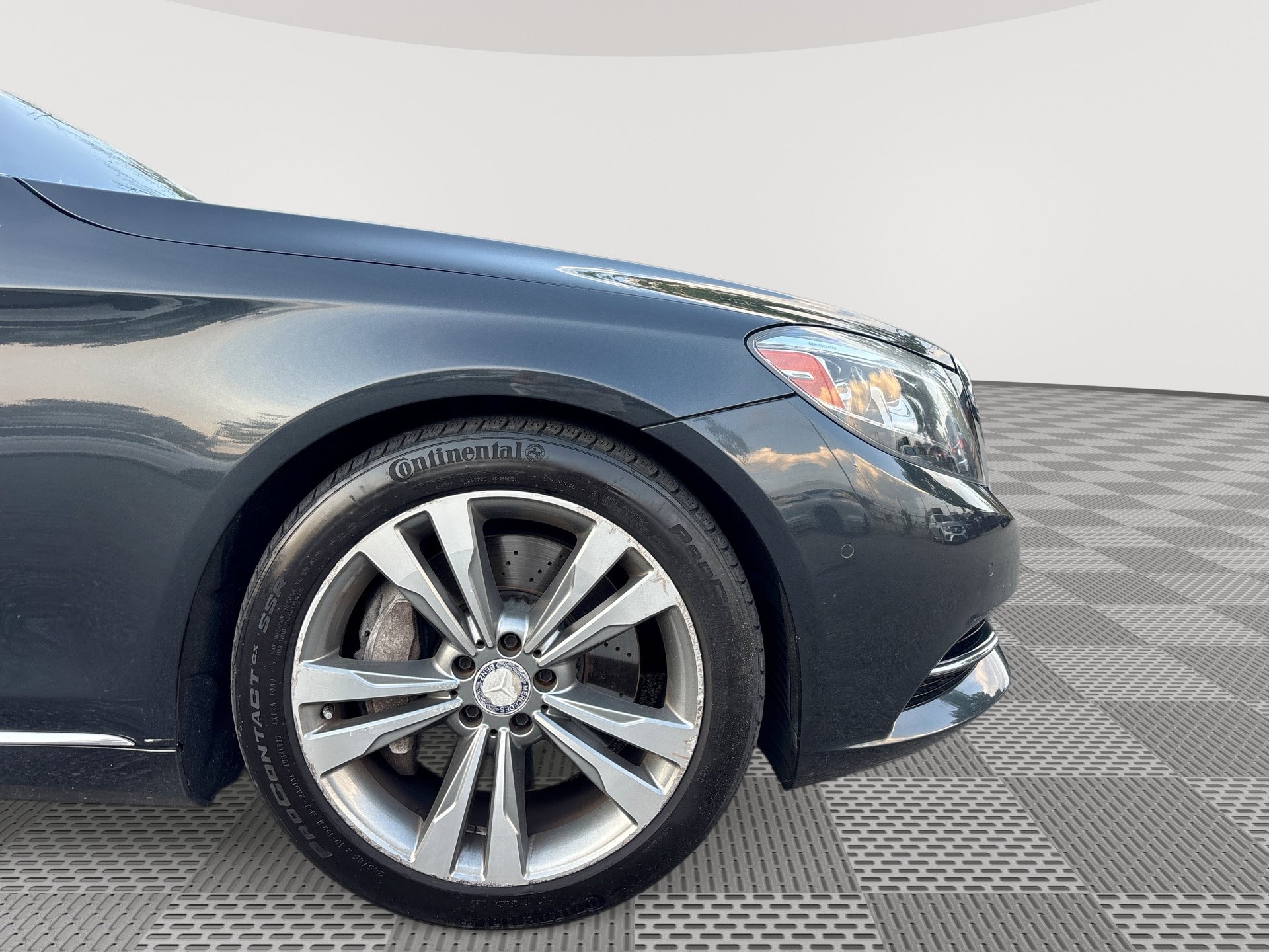 Used 2015 Mercedes-Benz S 550 4MATIC Sedan image 31