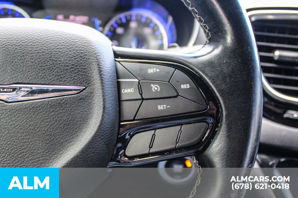 Used 2019 Chrysler Pacifica Touring Plus w/ S Appearance Package FWD image 27
