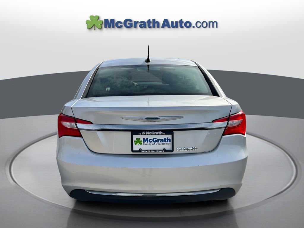 Used 2012 Chrysler 200 Touring FWD image 6
