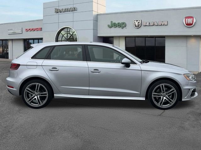 Used 2016 Audi A3 e-tron Premium Plus w/ Premium Plus Package image 8