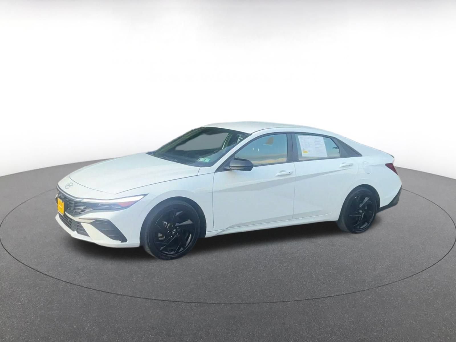Used 2026 Hyundai Elantra Sport FWD image 7