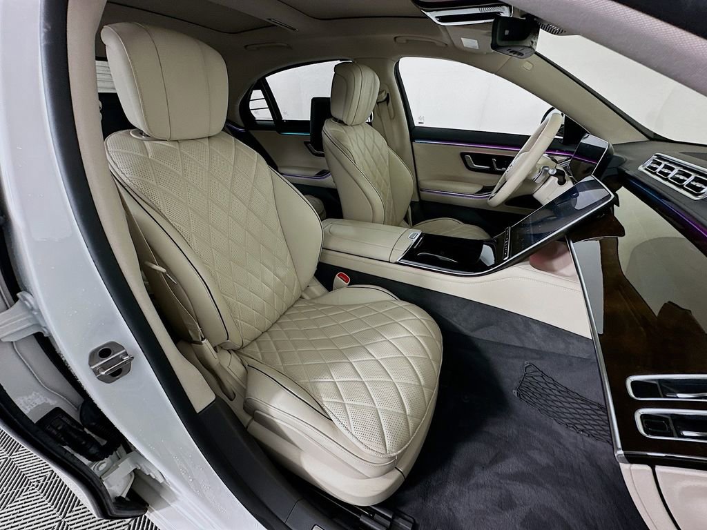Used 2023 Mercedes-Benz S 500 4MATIC w/ Warmth & Comfort Package image 30