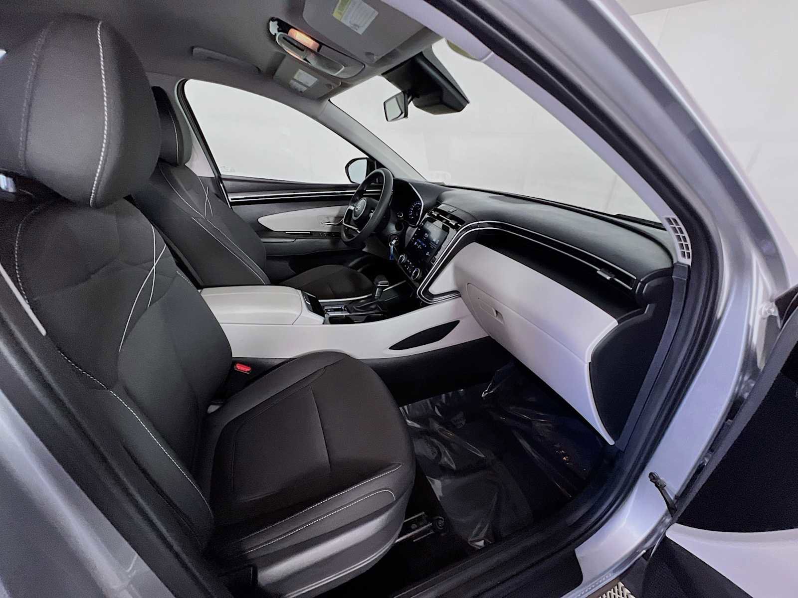 Certified 2023 Hyundai Tucson SE image 26