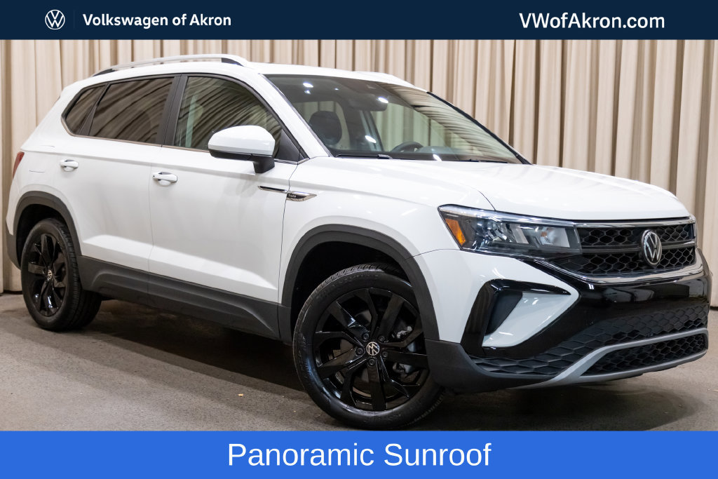 Used 2023 Volkswagen Taos SE w/ Panoramic Sunroof Package AWD/4WD image 1
