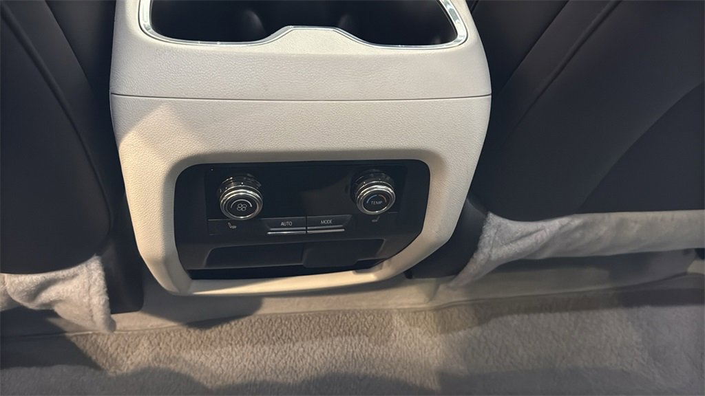 Used 2024 GMC Acadia Denali image 22