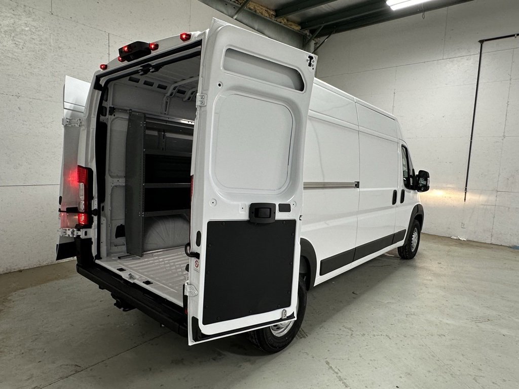 New 2024 RAM ProMaster 3500 w/ Convenience Group image 20