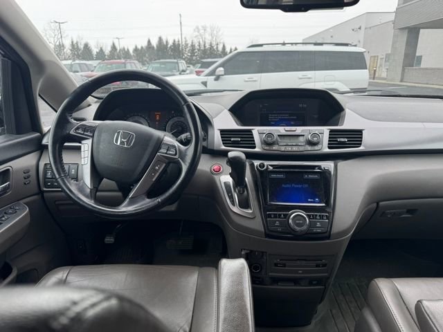 Used 2014 Honda Odyssey Touring image 12