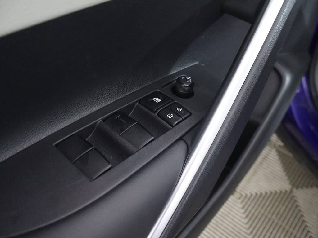 Used 2023 Toyota Corolla Cross LE image 35