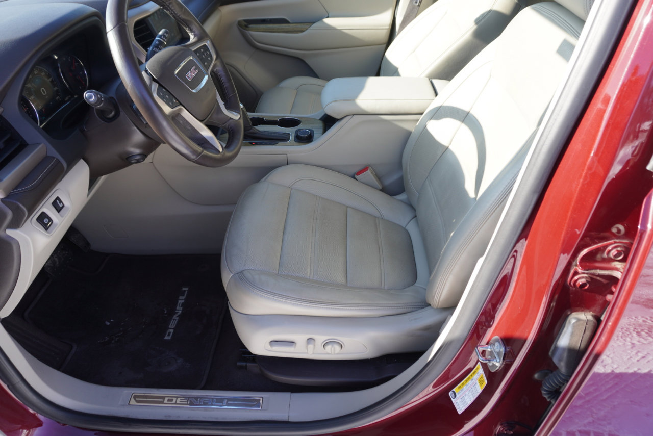 Used 2018 GMC Acadia Denali w/ Technology Package image 17