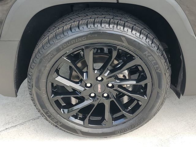 Certified 2023 GMC Terrain SLT w/ Elevation Edition image 7