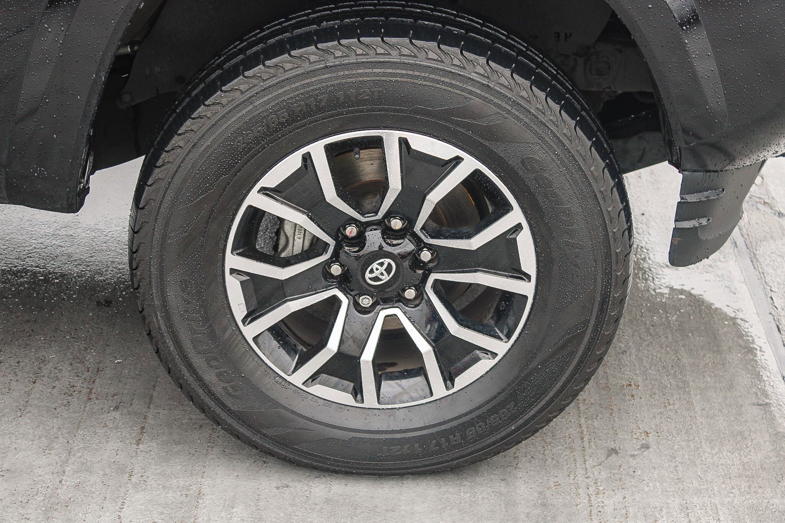 Used 2022 Toyota Tacoma TRD Sport w/ TRD Premium Sport Package image 11