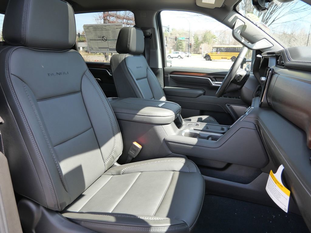 New 2026 GMC Sierra 3500 Denali w/ Denali Reserve Package AWD/4WD image 24
