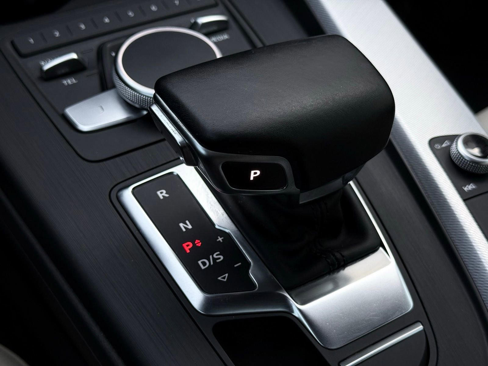 Used 2017 Audi A4 2.0T Ultra Premium w/ Audi MMI Navigation Plus image 46