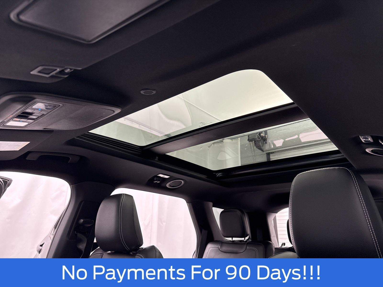 Used 2023 Ford Explorer ST image 28