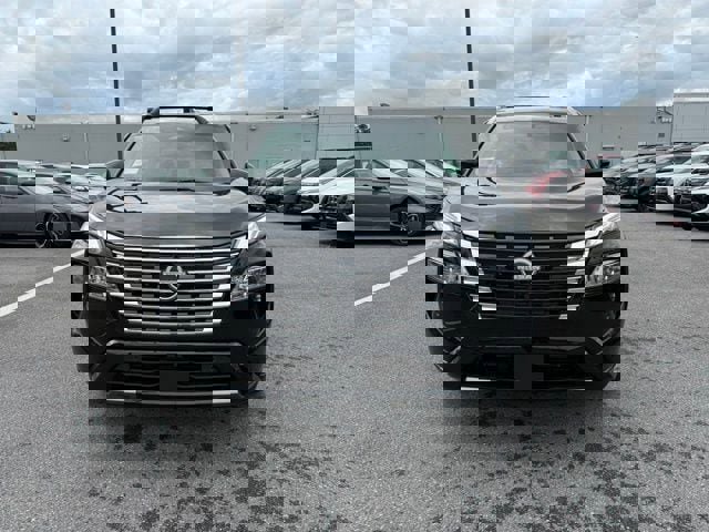 New 2026 Nissan Rogue Platinum w/ Platinum Premium Package image 3